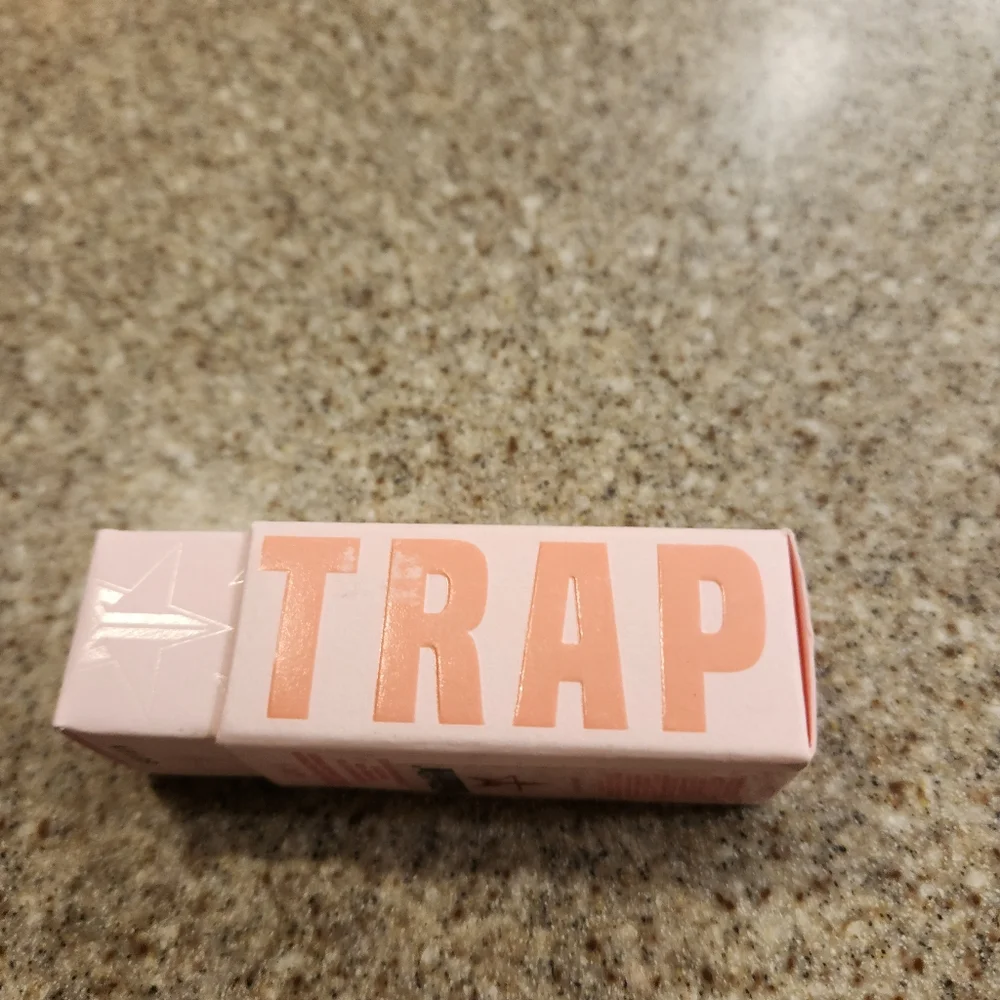 Jeffrey Star Libra Lynn Velvet Trap Lipstick ~ Terracotta Rose